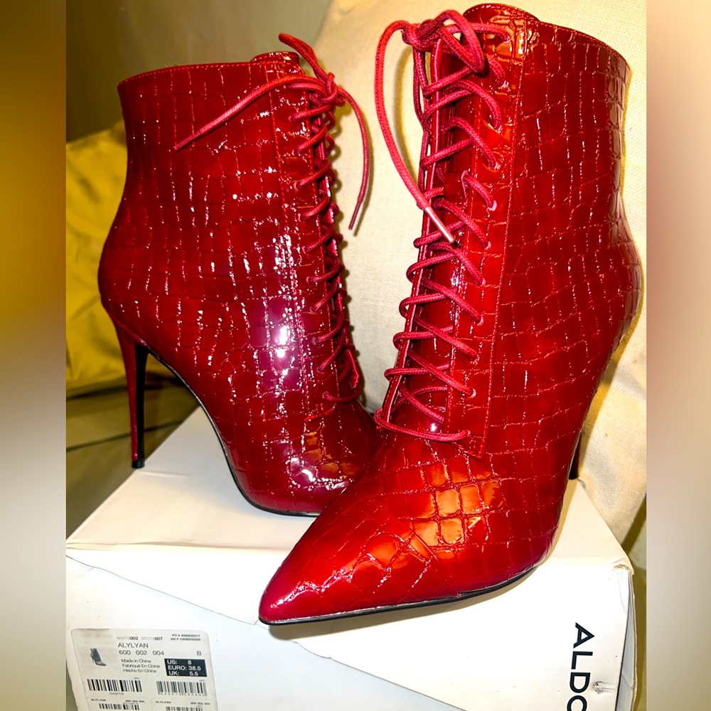 Aldo- Pattern leather booties